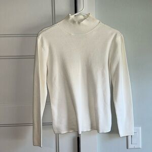 Off-white/cream mock-neck sweater